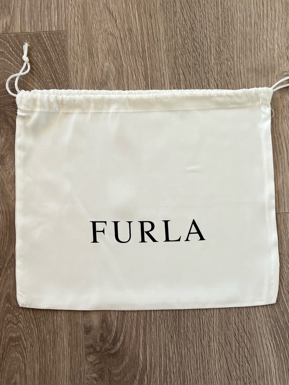 Furla dust bag (C456)